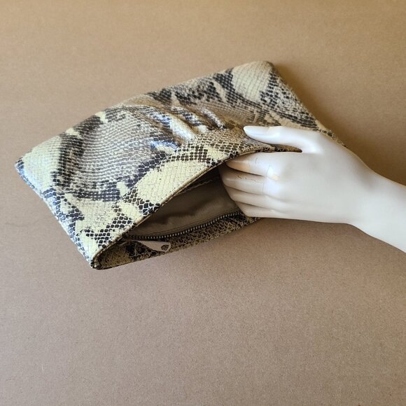 snake print pleated clutch purse - Picture 5 of 6
